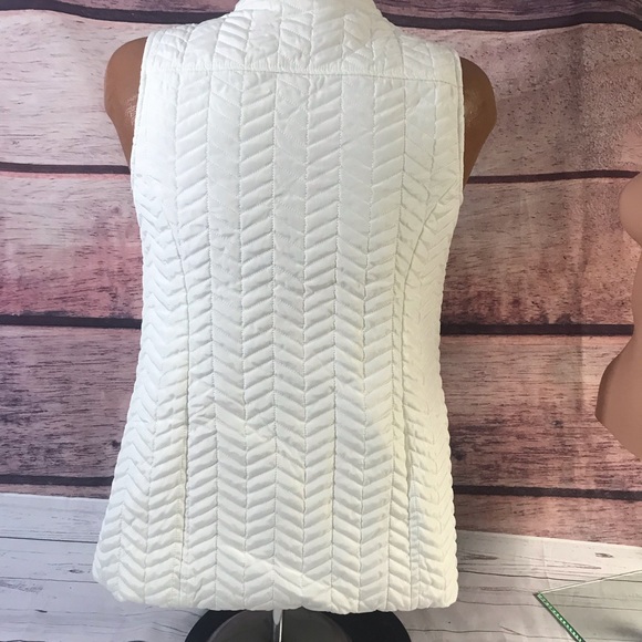 Chico’s woman’s vest size 0 - Picture 3 of 7